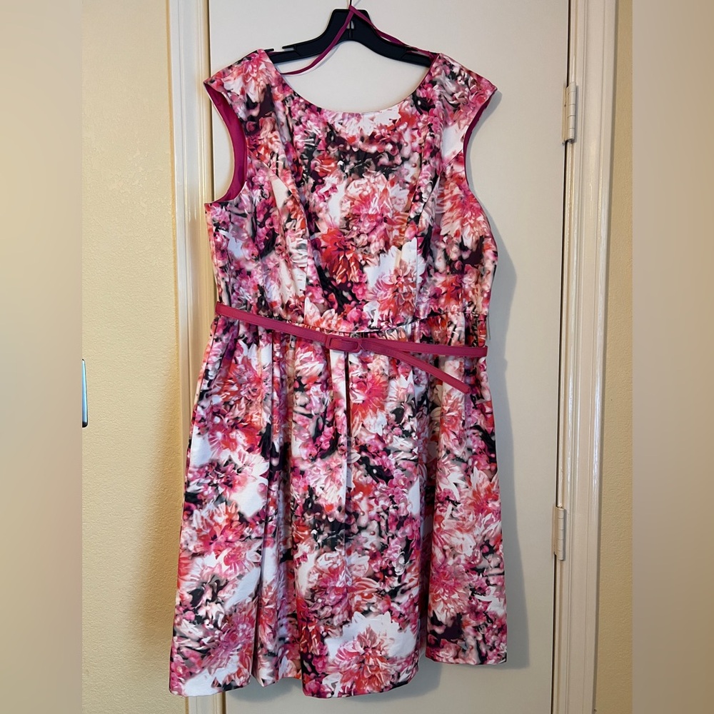 Eliza J Plus Size Floral Pink and White Short Dress, 18W